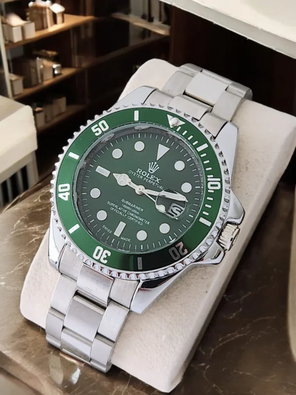 Reloj Rolex Submariner Verde y Plateado para Caballero