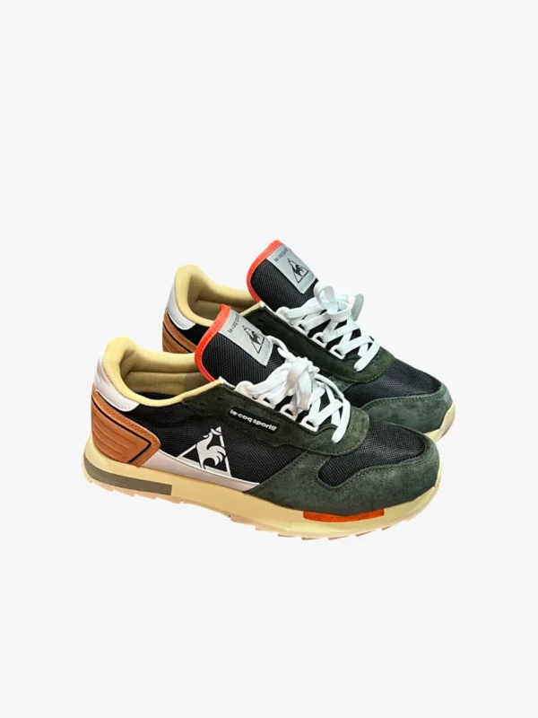Le Coq Sportif Verde Oscuro y Naranja Coral